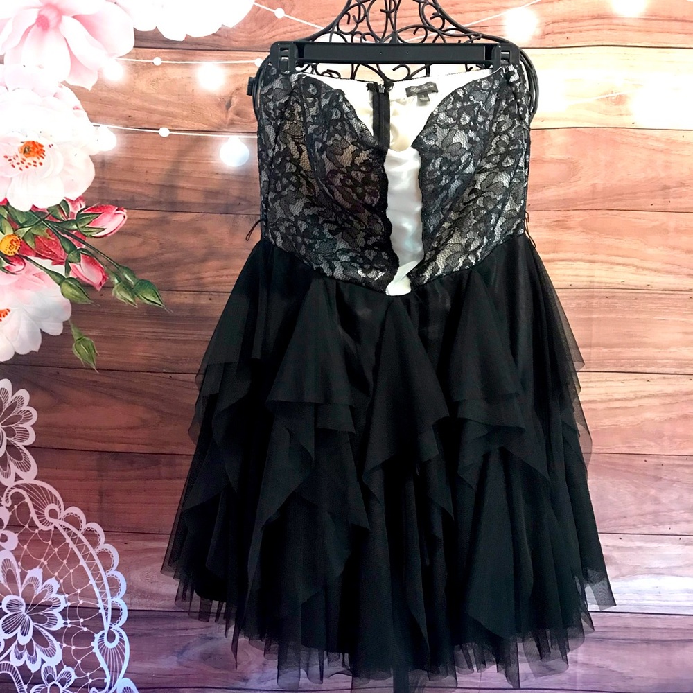 NWOT Lily Rose dress